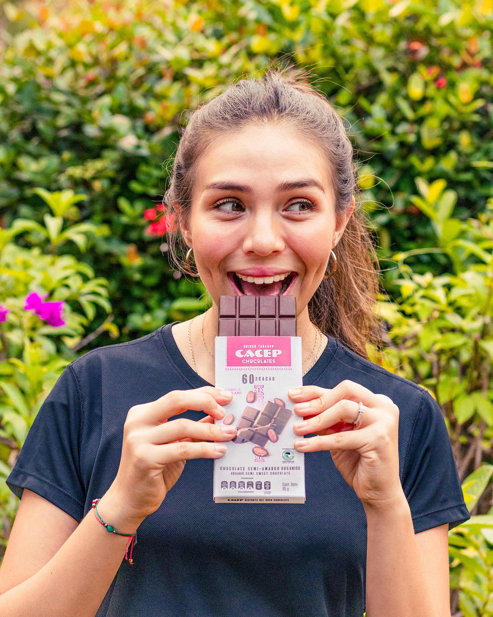 Barra de 85g Chocolate semi amargo 60% cacao