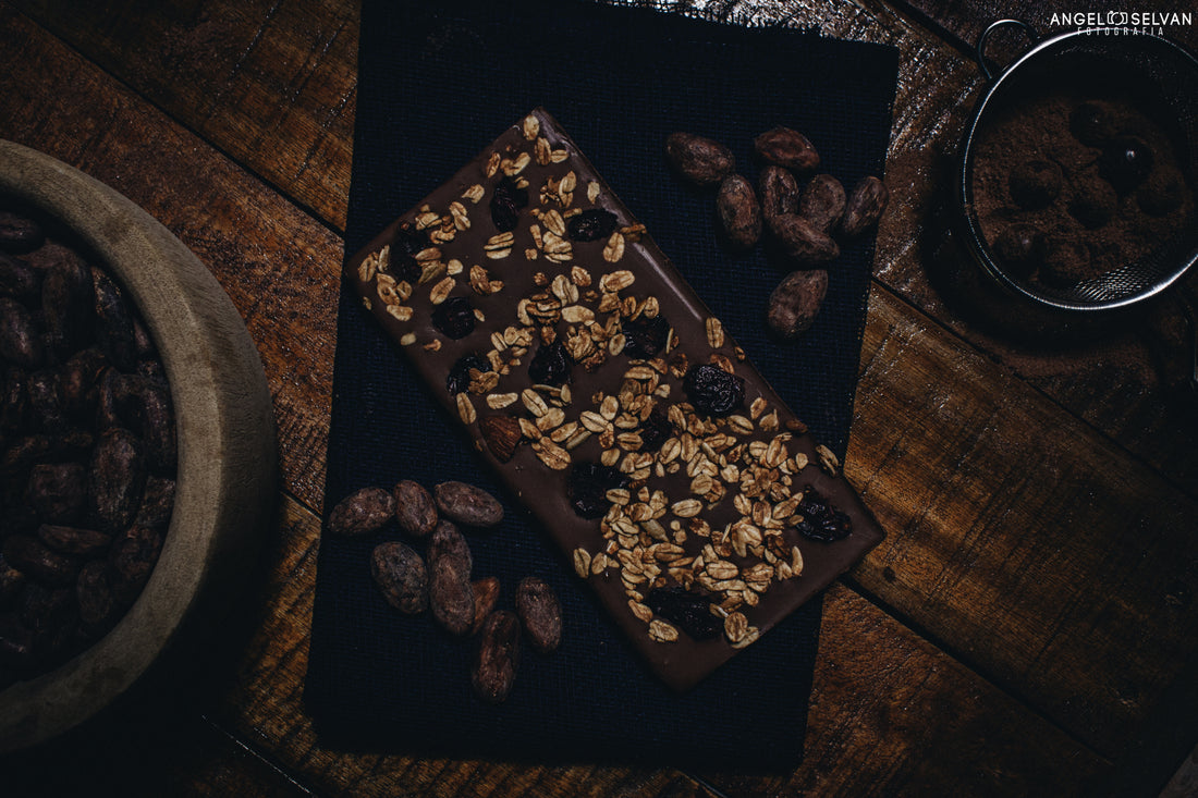 Chocolate con leche y granola, 100g